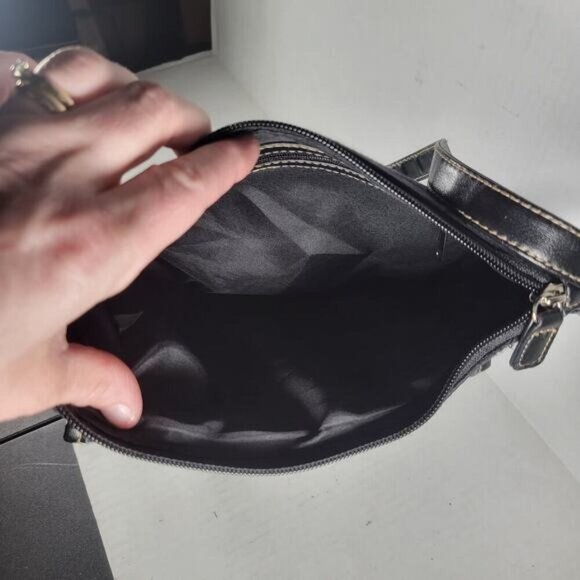 Treviso Black Crossbody Woven Bag with Front & Back Pockets - Picture 6 of 7